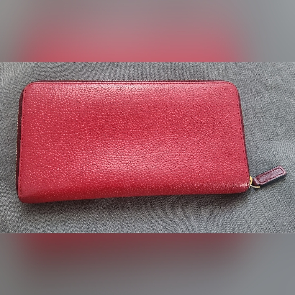 MCM Grained Leather Long Zip-around Wallet - Picture 2 of 9